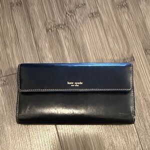 Kate Spade black trifold Leather Wallet